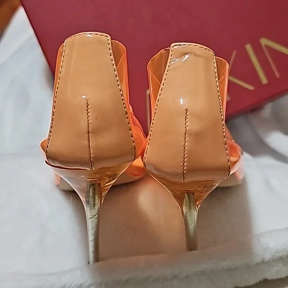 MACKIN J HEELS ORANGE - Picture 4 of 6